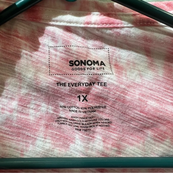 Bundle of 3 Woman’s Sonoma Vee Neck Tees 1X - Picture 5 of 7